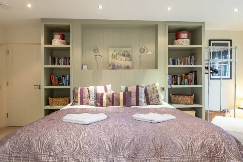 Shutters - Lovely family home!, Shutters - Image 1
