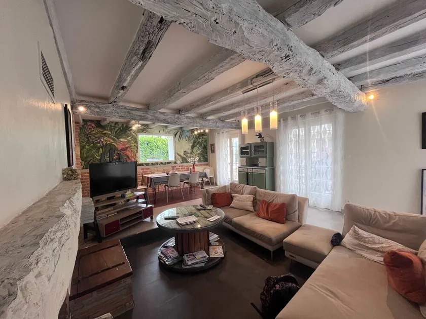 Appartement de vacances adapté aux familles avec internet haut débit, jardin et barbecue | Vue montagne | Avec animaux acceptés - Image 1