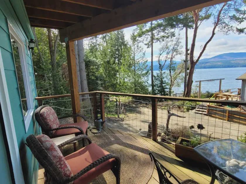Serene Sunset Suite on Historic  Discovery Bay - Image 1