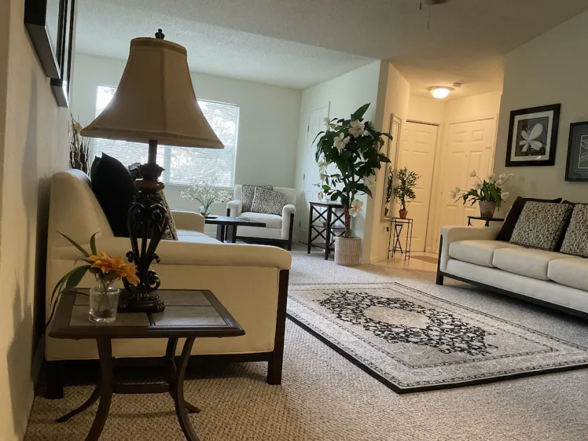 Magnifique condo de luxe. Immaculé. Vue sur le lac. Bien situé, Fort Myers. - Image 1