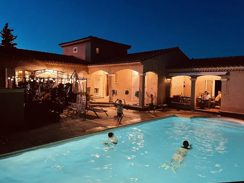 Villa 10 persons with swimming pool, near the village - Image 1
