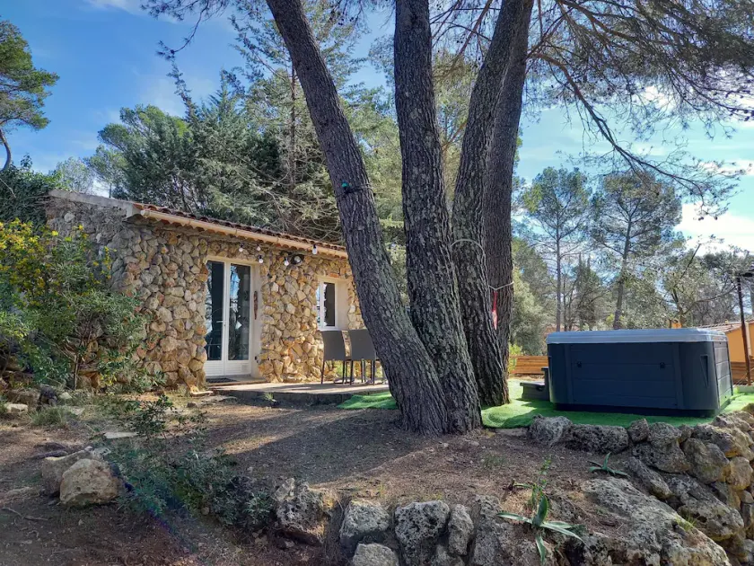 Gîte mit privatem Jacuzzi im Herzen der Provence Côte d'Azur - Image 1