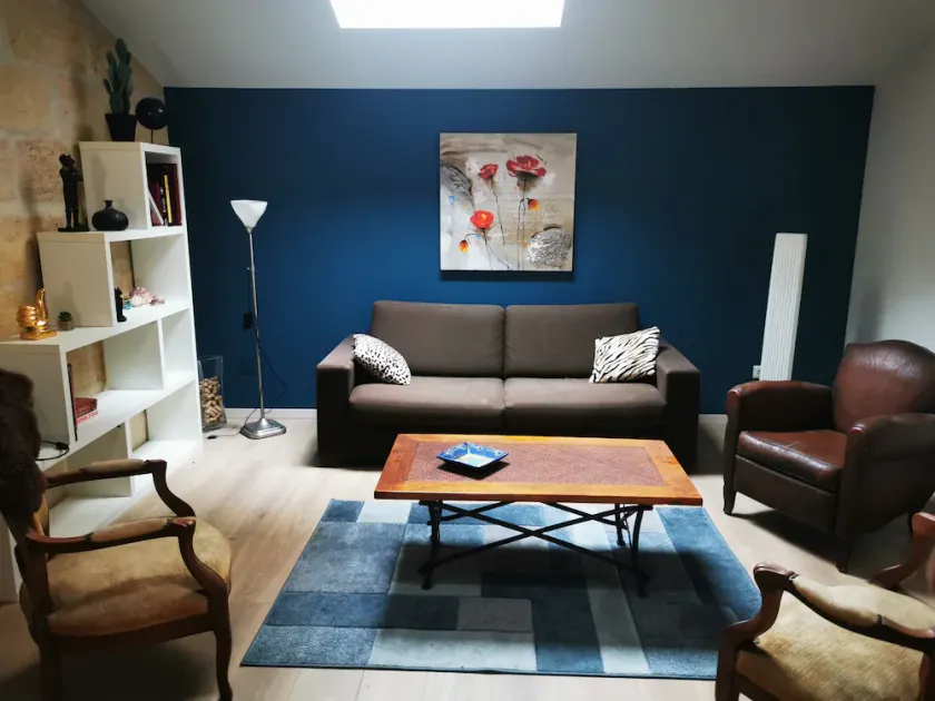 LARGE COZY STUDIO LIBOURNE CENTER - Image 1