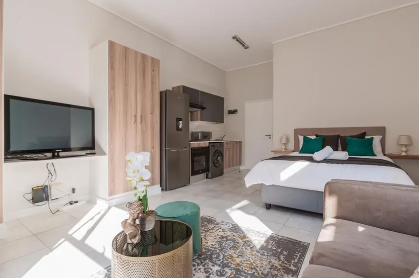 Bobo's Greenlee Lifestyle Studio Apartment - Image 1