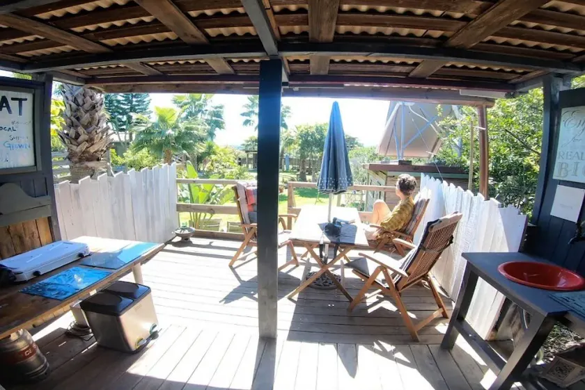 Chalets zur Selbstverpflegung mit Blick auf die örtlichen Strände. BBQs, Hängematten, Pool. - Image 1