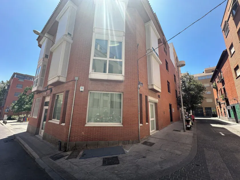 Apartamentos Avenida América - Image 1