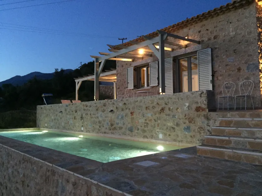 Villa Luciana 'Fantastic sunsets by the pool' - Image 1