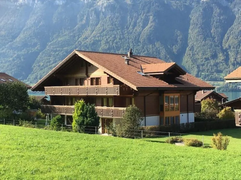 Luxury Family Chalet with Lake & Mountain Views - Image 1