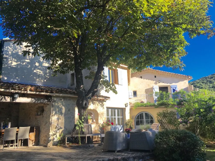 Grande casa familiare in pietra: piscina riscaldata, aria condizionata, WiFi e vista sulle montagne - Image 1