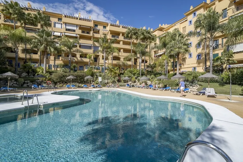 LA- Beautiful 3 bedroom Penthouse close to sea - Image 1