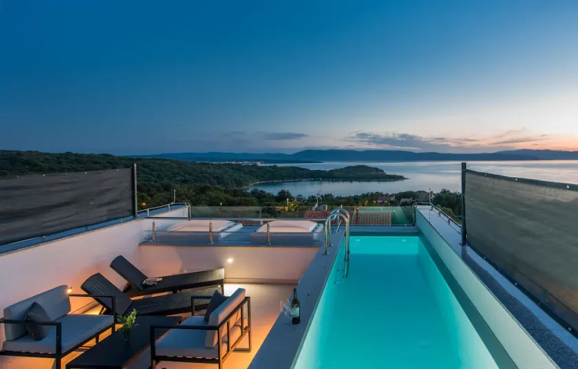 Beautiful Home In Njivice - Image 1
