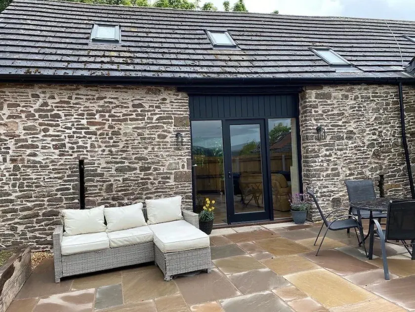 Beautiful barn conversion in the heart of the Brecon Beacons - Image 1