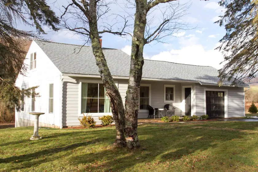 Three Bedroom House In The Heart Of The Western Catskills - Image 1