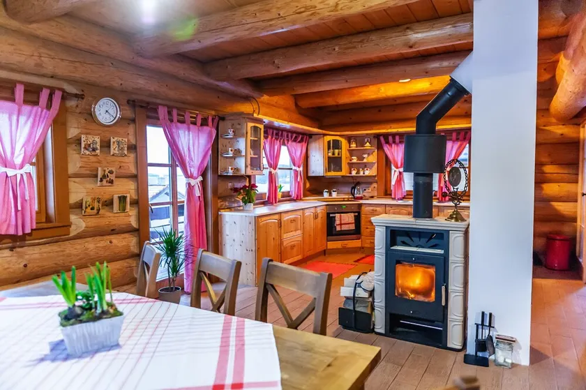 Chalet Close To Beach Of Liptovska Mara Water Dam - Image 1