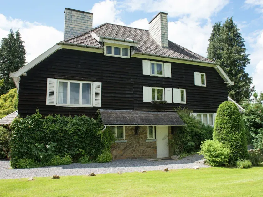 Mansion in Spa Liege with private garden - Image 1