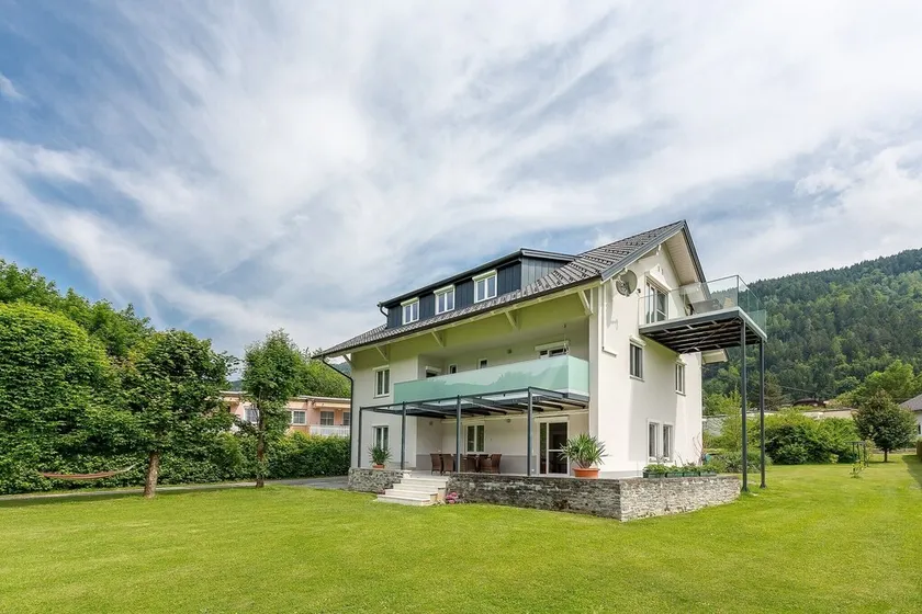 Apartamento 'Villa Müller Turmfalke' com vista para o Lago, Jardim Partilhado e Wi-Fi - Image 1