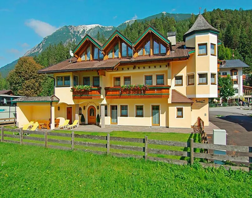 Apartment in Achenkirch with a garden - Image 1