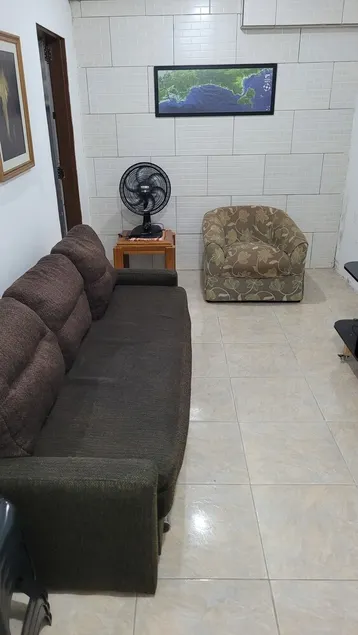 Great location! House 5 minutes walk from Praia da Enseada. We accept pets!! - Image 1