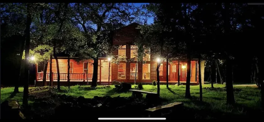 Relaxing Cabin Getaway near Lake Texoma ~ your retreat awaits!  - Image 1