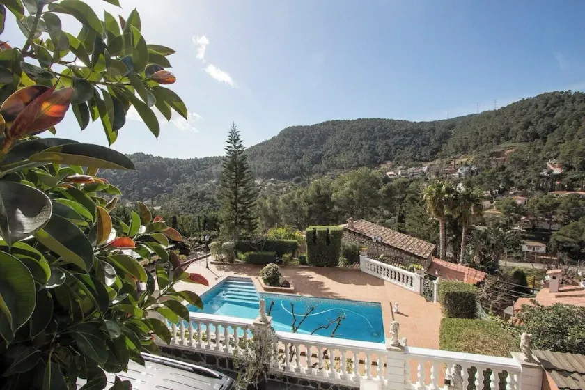 Catalunya Casas Mountain escape with amazing views just 25km to BCN! - Image 1