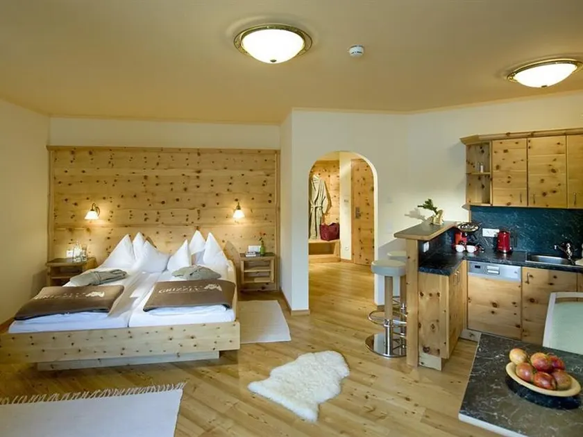 Suite Katschberg - Grizzly Sport & Motorbike Resort - Image 1