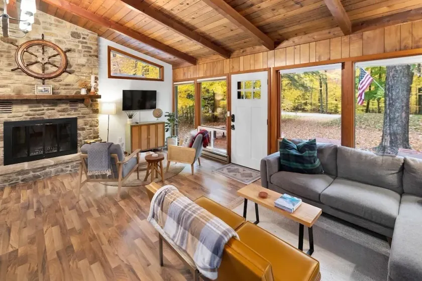Cozy Cottage in the woods of Northern Door County - Image 1