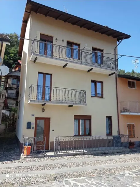 House at Nonna Pina's at the gateway to the Val Grande - Image 1