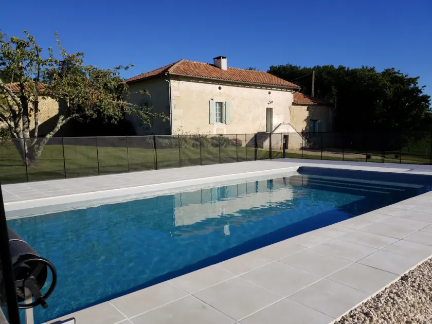 Schönes Landhaus mit Pool, herrliche Aussicht auf die Landschaft, - Image 1