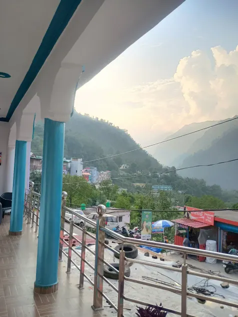 Satkar Hotel And Restuarant - Image 1