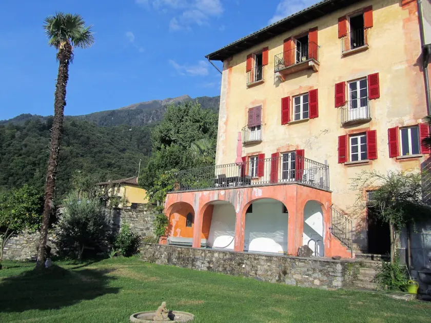 Rustikale Ferienwohnung mit Sonnenterasse, Pool, Garten und herrlicher Aussicht - Image 1