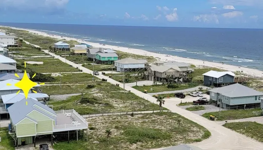 Djurv���nligt Beach House - Gulf View - Kort promenad till stranden - WIFI - 10 sovplatser - Image 1