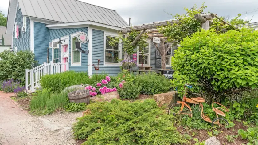 14 Snowside 2 Bedroom Condo by RedAwning - Image 1