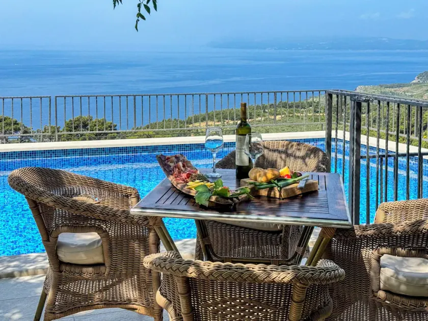 Charming stone house above Tučepi with pool, sea view, barbecue, wifi - Image 1