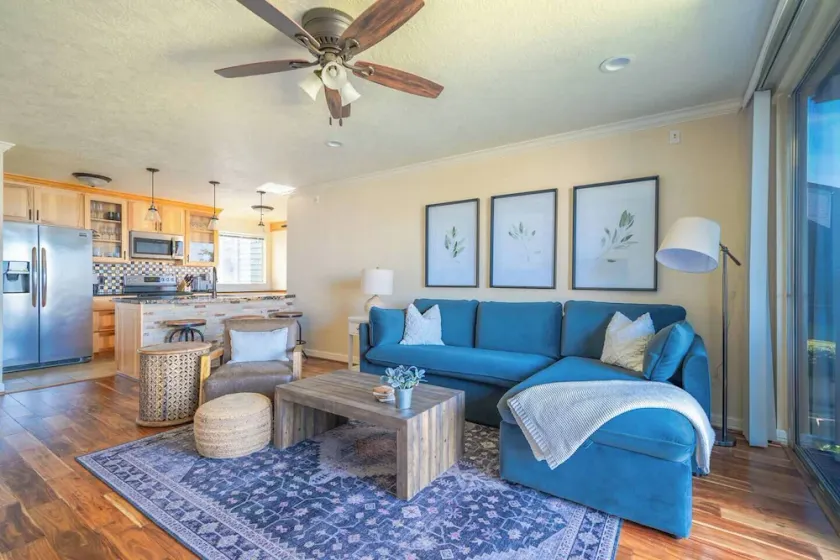 Lakefront stay with designer touches, boat parking & family-friendly perks. - Image 1