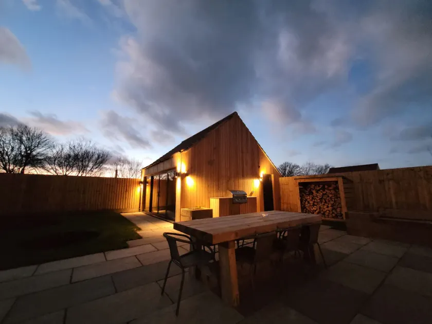 Lindum Barn, Ashlin Farm Barns - Image 1
