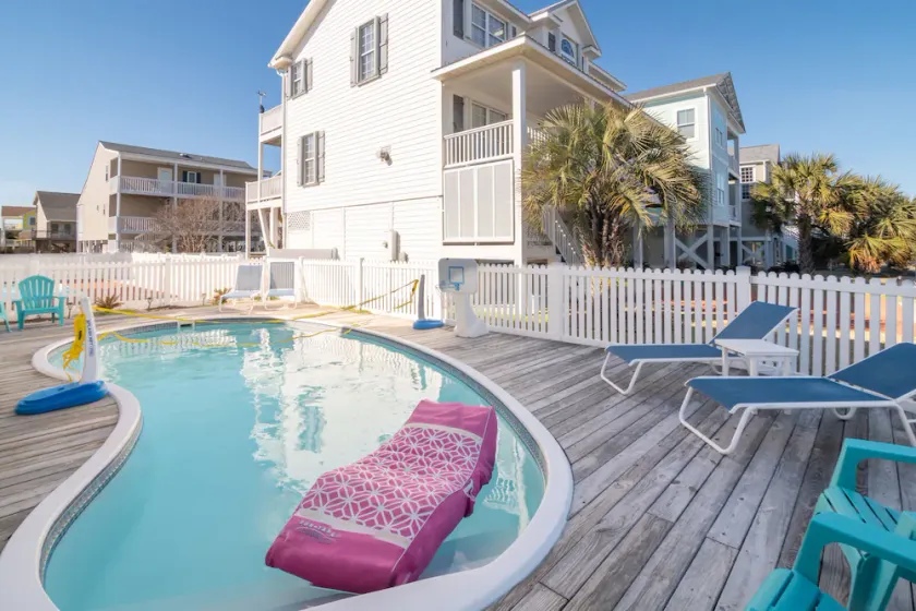 Hobbs Realty - “SeaSun with Salt” | Beautiful Views, Private Pool & Gourmet Kitchen - Image 1