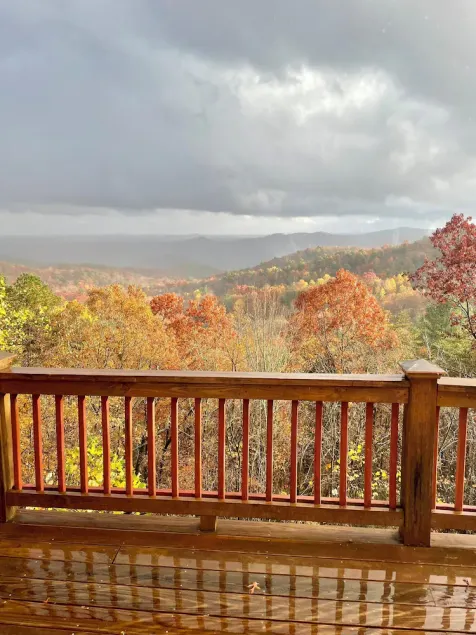 Rue with a View – Picturesque Mountain Views - Image 1