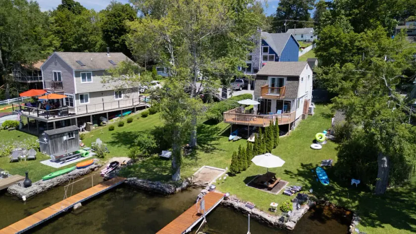 Waterfront Cottage at Highland Lake with Dock - Image 1