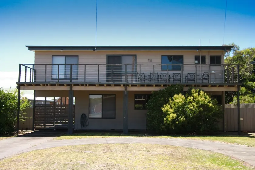 Indented Head Beach House - Image 1