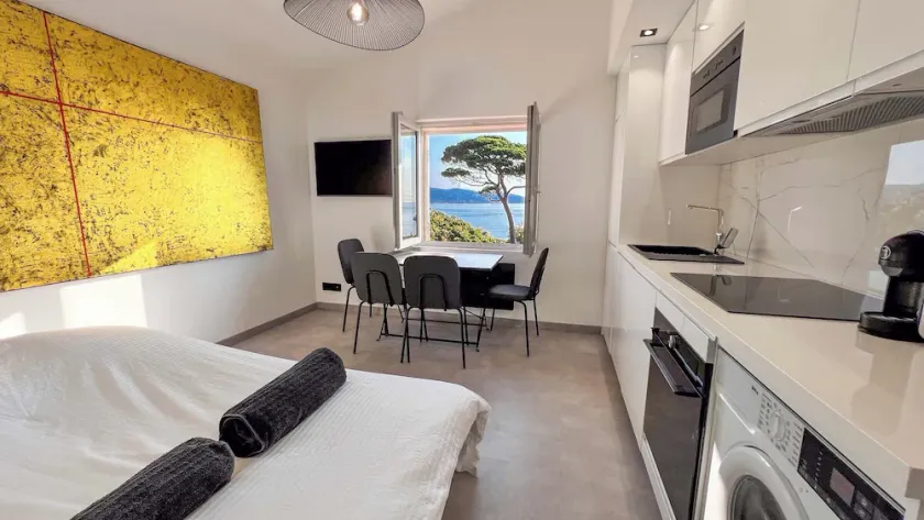 Luxueux haut de villa 4 per à 30m de la plage - Image 1