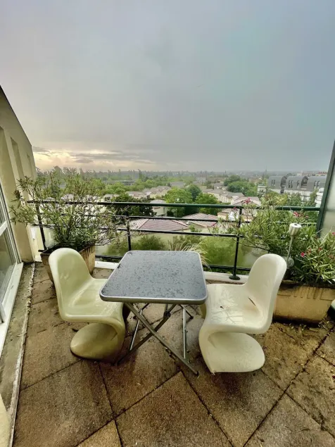 Apartment 2 people Toison d'Or district - Image 1