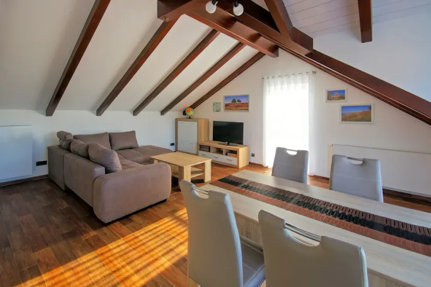 Modern apartment with plenty of space for 4 people - Image 1