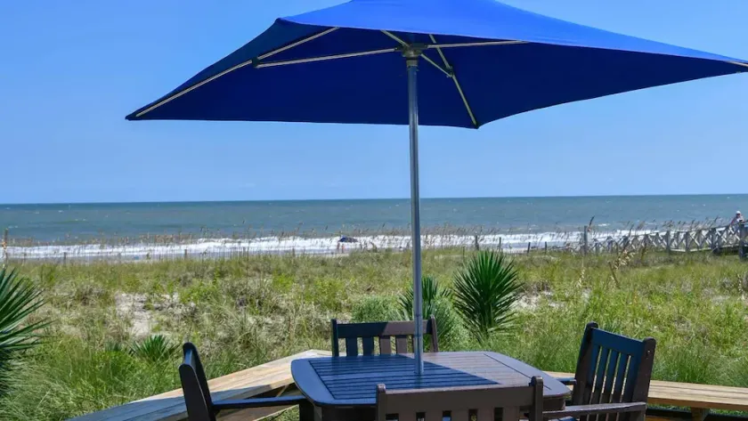 Beach Retreat home by Peace Vacations - Image 1