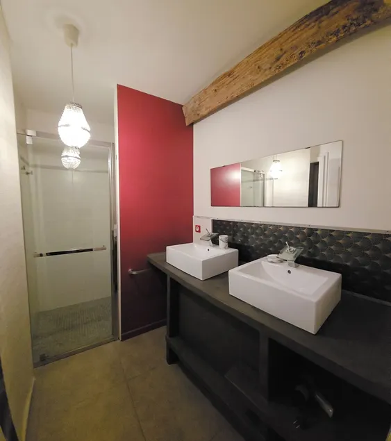 Villa 300m beach- Pool-air conditioning -8 bike-wifi-garden -Rooftop with view - Image 1