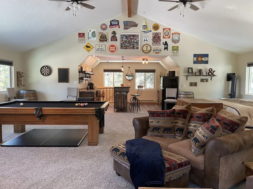 Peaceful Rustic Mountain Entertainment Studio - Image 1