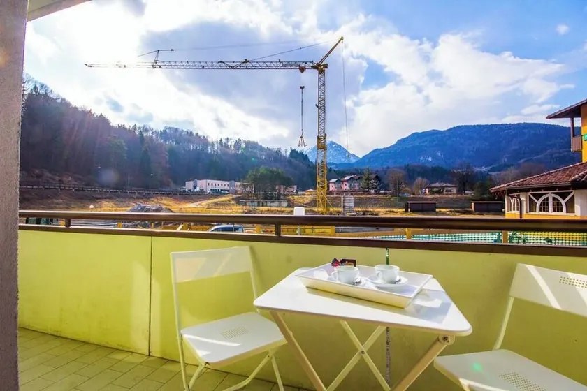 Family-Friendly Apartment Near Terme Comano - Image 1
