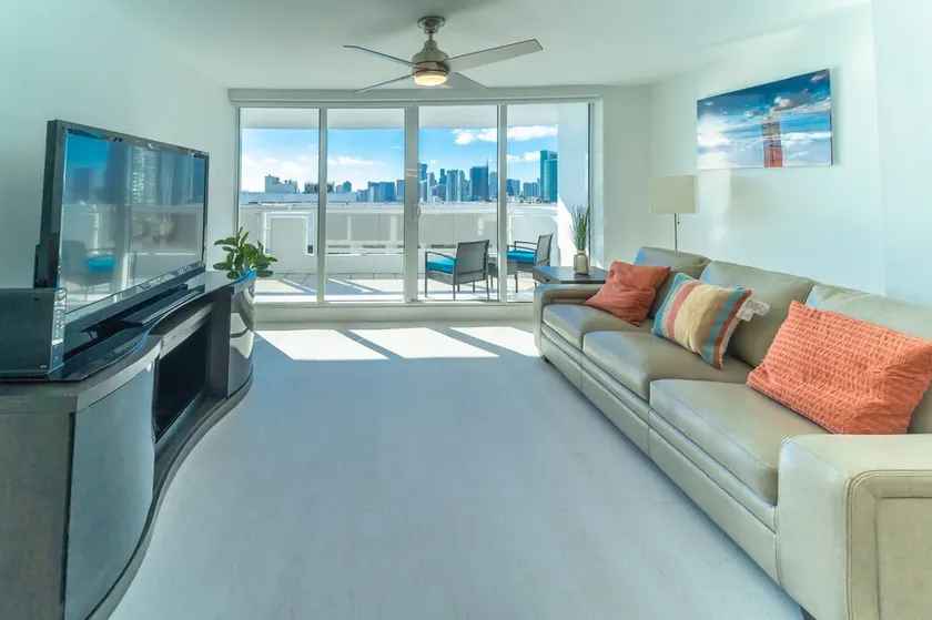 Best of Miami including free yacht cruise - Image 1