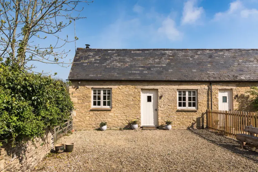 Cottage 1 - sleeps 4 guests  in 2 bedrooms - Image 1