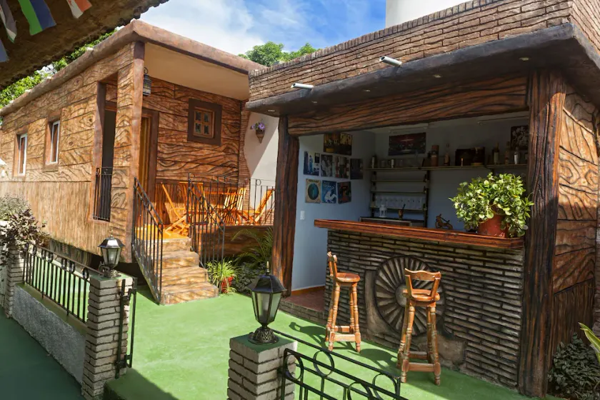 Hostal Doña Cristina de Anita y Manel - Image 1