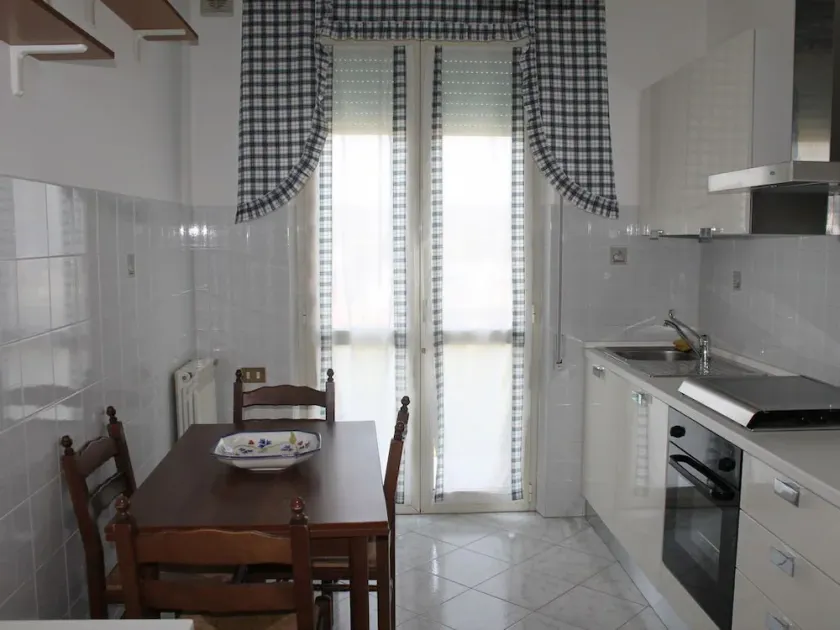 Holidays with heart, cheap apartment in the popular seaside resort in Tuscany - Image 1